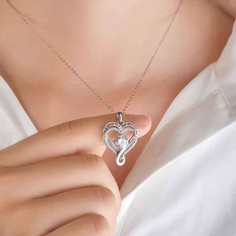 ⏳ Last Chance – Save 50%! Heart Necklace 🎁 With LED Box